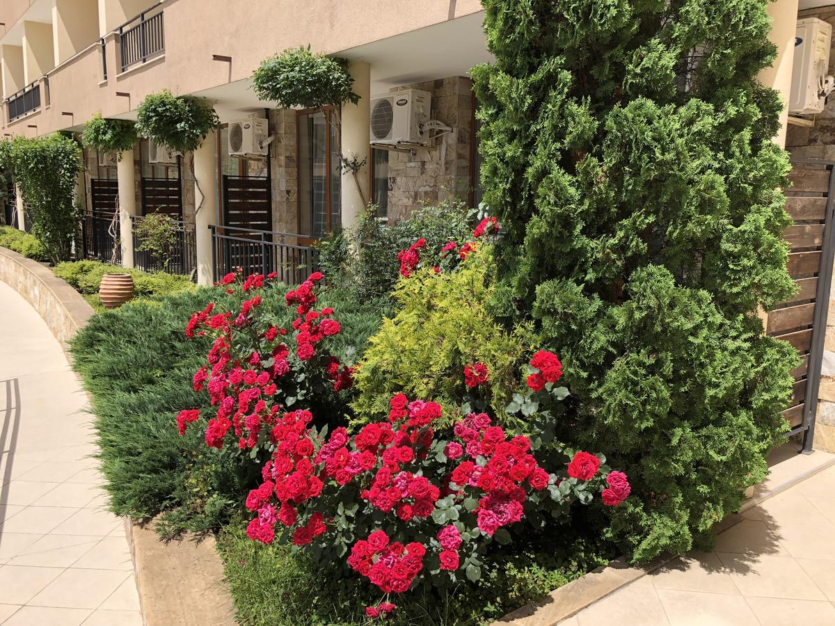 Vp Luxor Studio Sveti Vlas Buitenkant foto