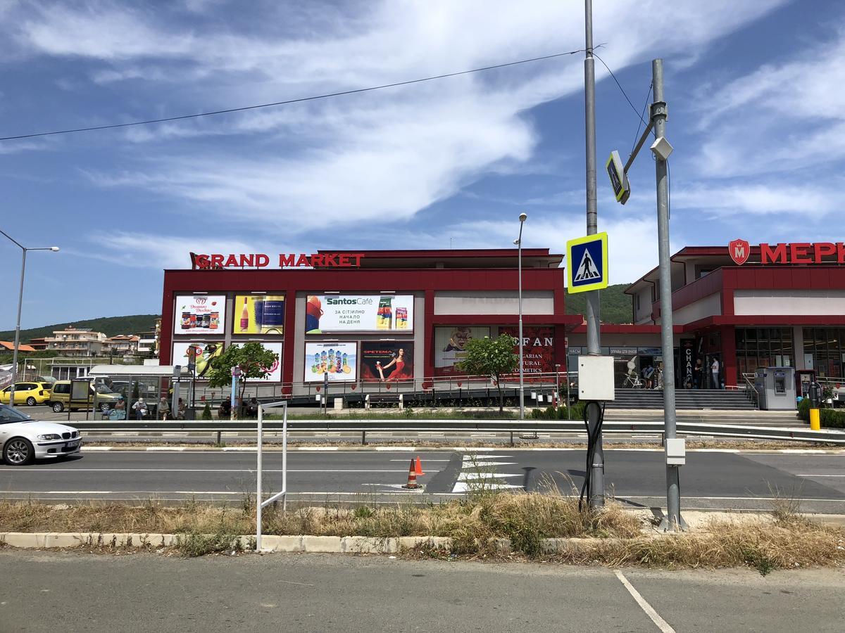 Vp Luxor Studio Sveti Vlas Buitenkant foto
