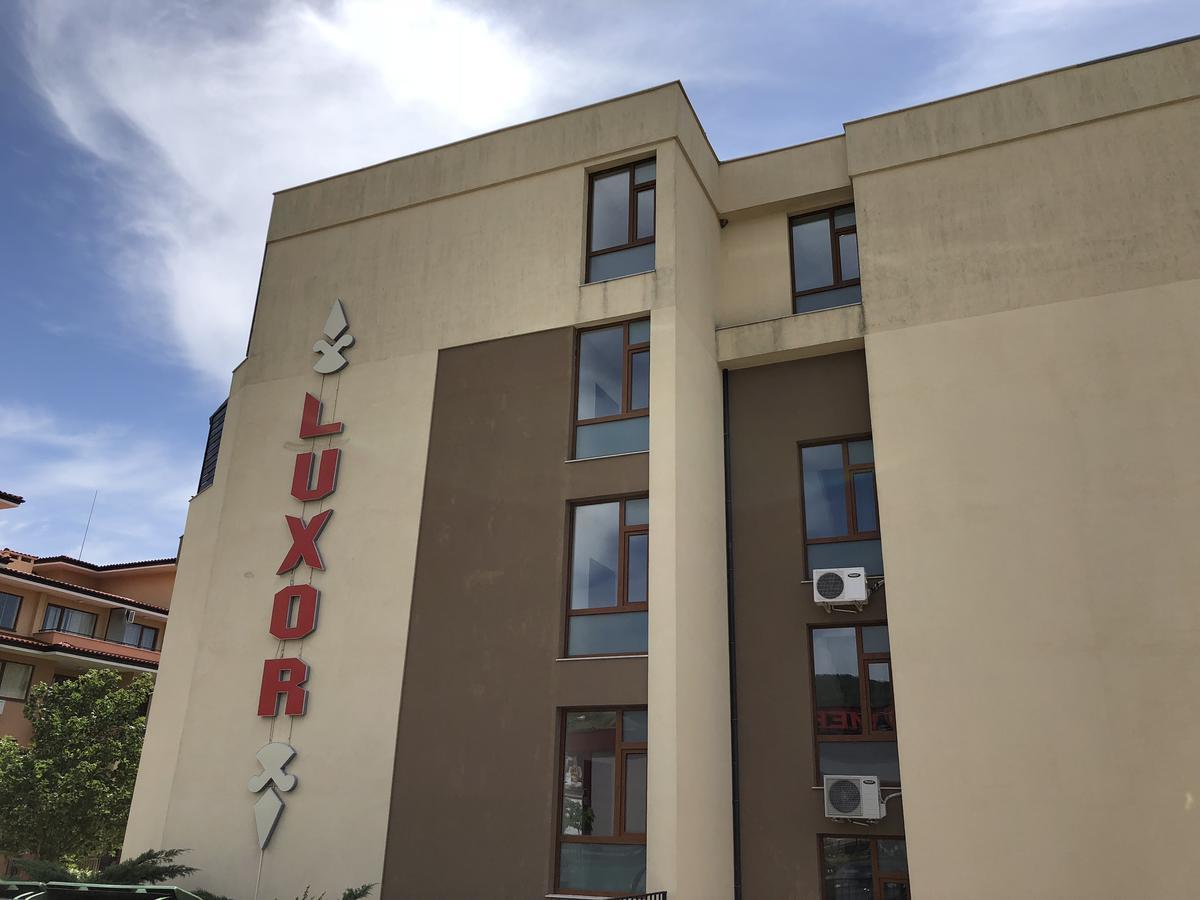 Vp Luxor Studio Sveti Vlas Buitenkant foto